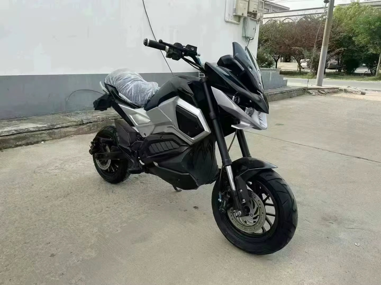 Cl'S New Z6 Electric Motorcycle 72V Electric High-Power Motorcycle Replaced by a High-Speed Electric Motorcycle Sports Car
